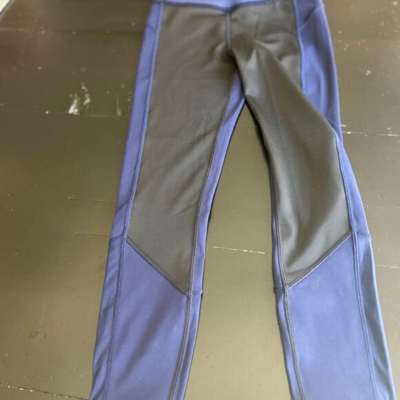 Under Armour compression workout pants - Picture 2 of 3